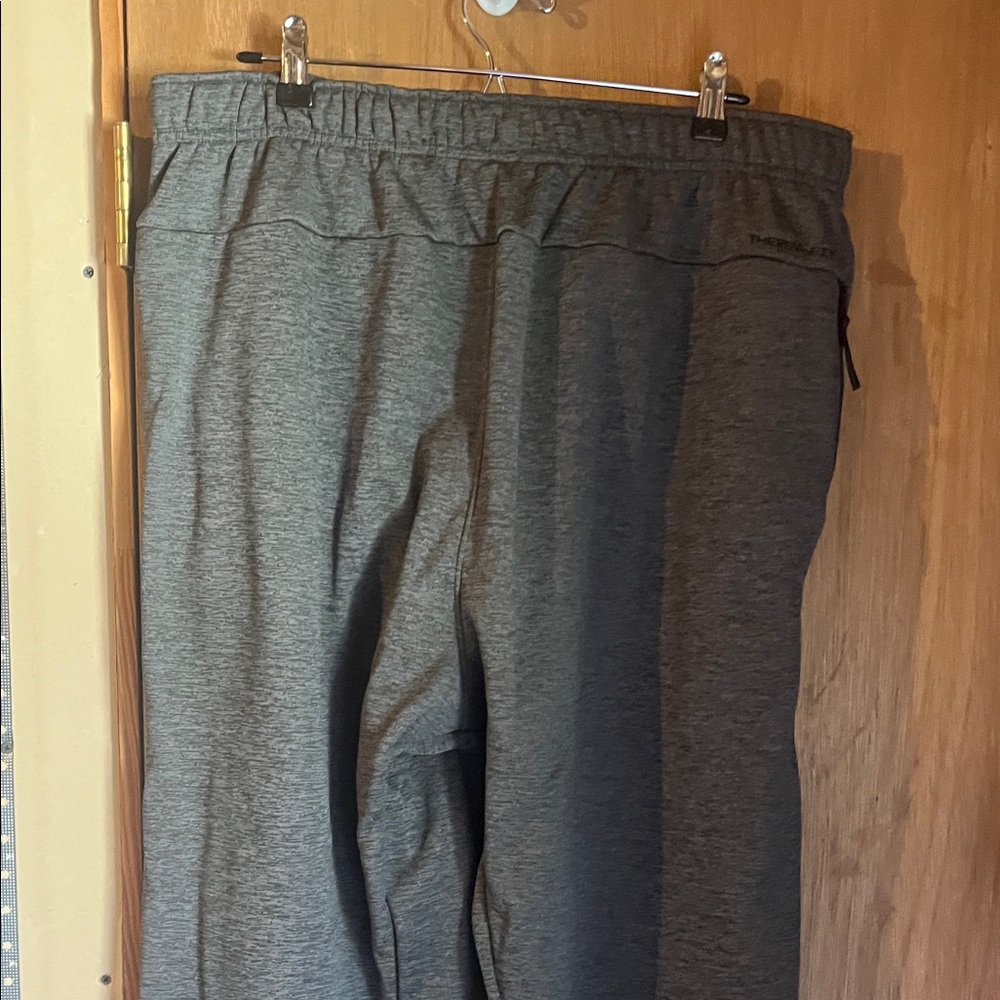Nike Men's Charcoal Therma-Fit Sweat Pants - Picture 4 of 7